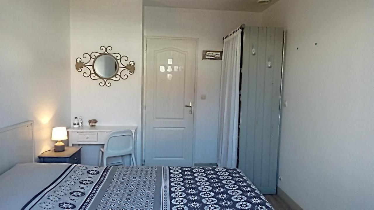 Bed and Breakfast Les Bois Flottes En Re Сент-Мари-де-Ре Экстерьер фото