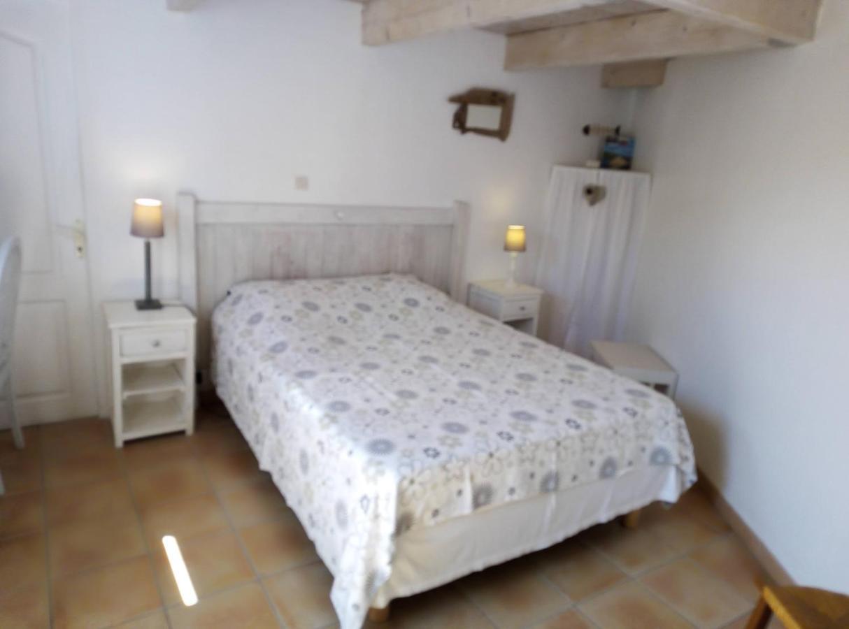 Bed and Breakfast Les Bois Flottes En Re Сент-Мари-де-Ре Экстерьер фото